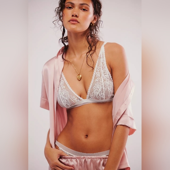 Free People Other - Free People Reya Lace Bralette Ivory